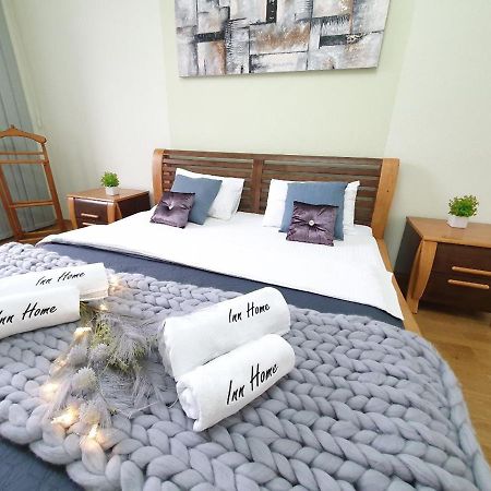 Inn Home Apartments In Kiev Center Zewnętrze zdjęcie