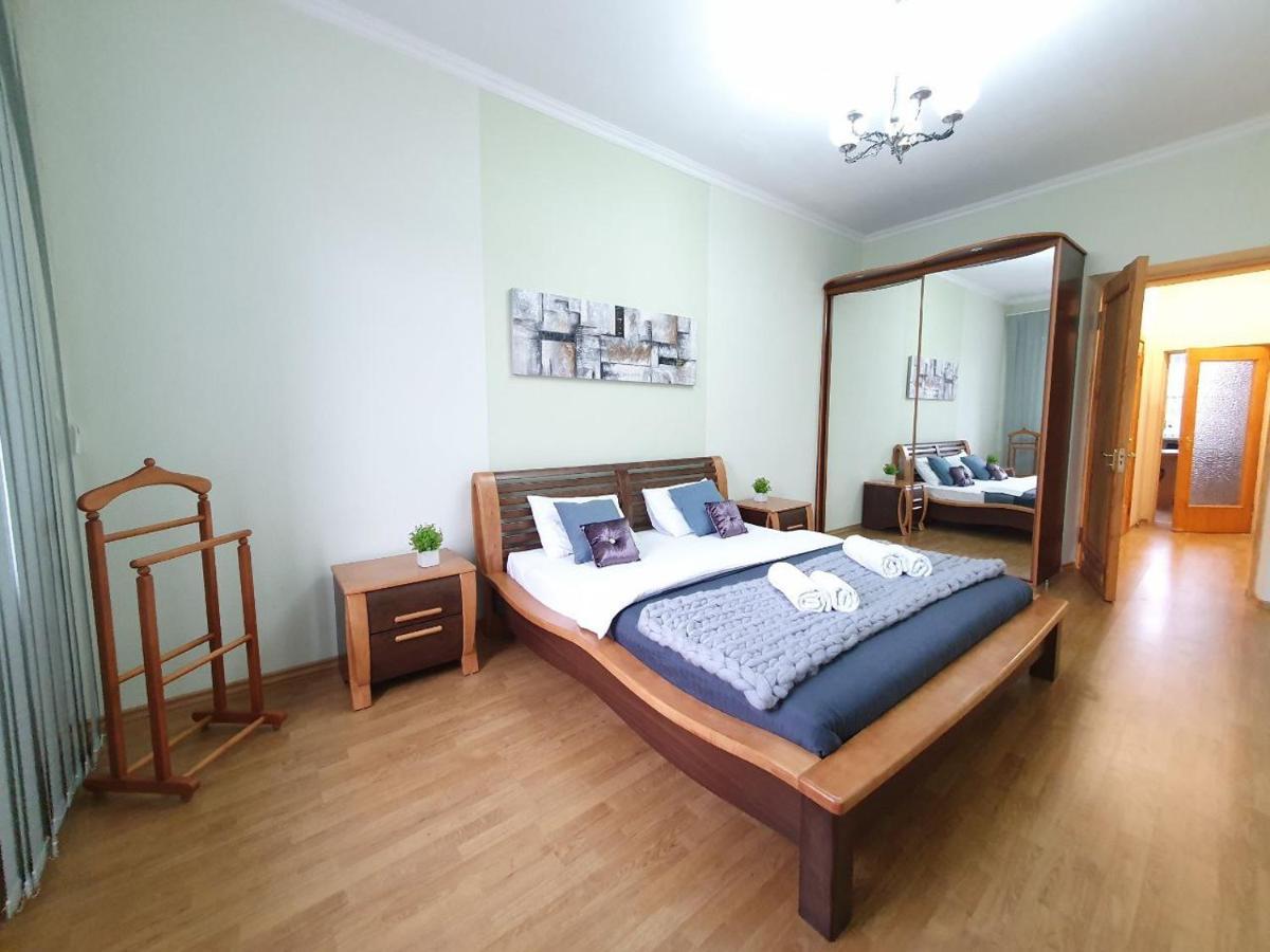 Inn Home Apartments In Kiev Center Zewnętrze zdjęcie