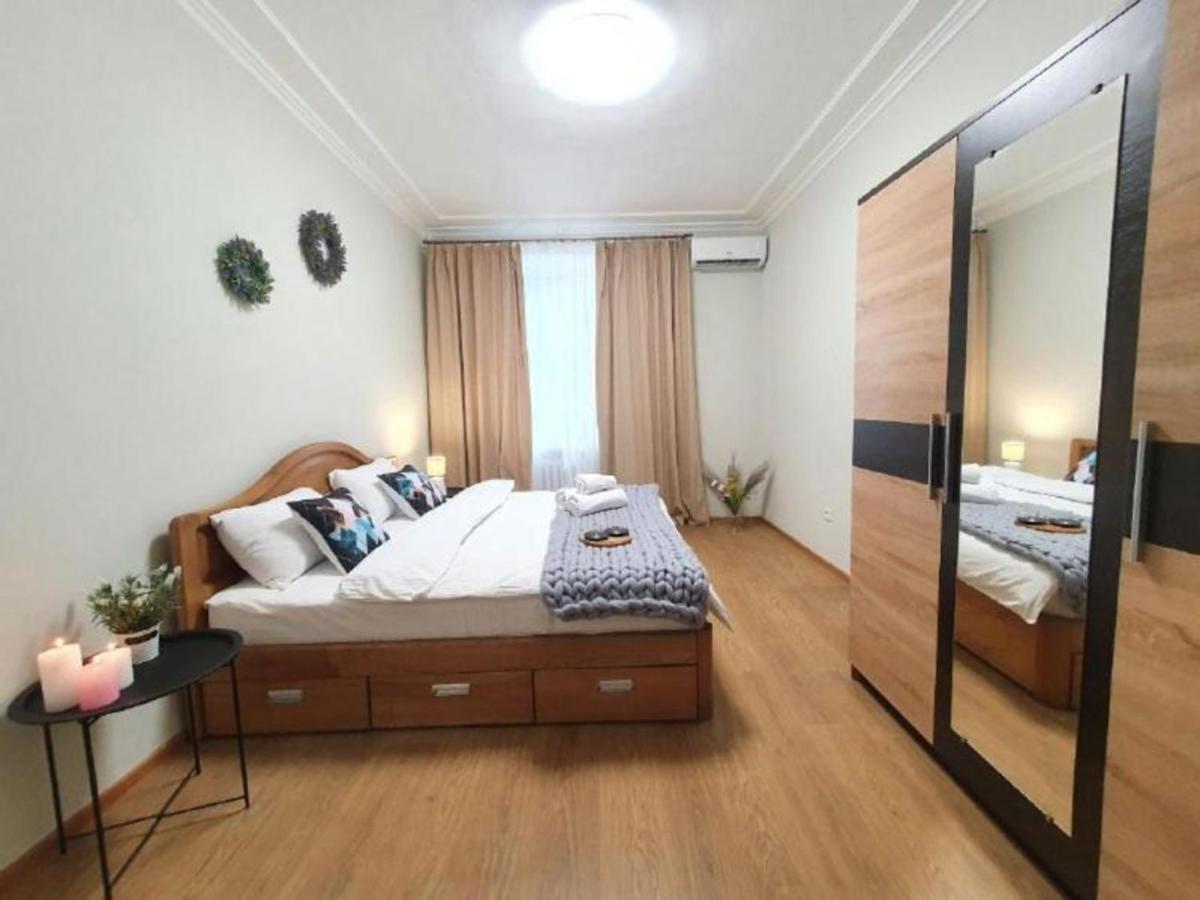 Inn Home Apartments In Kiev Center Zewnętrze zdjęcie