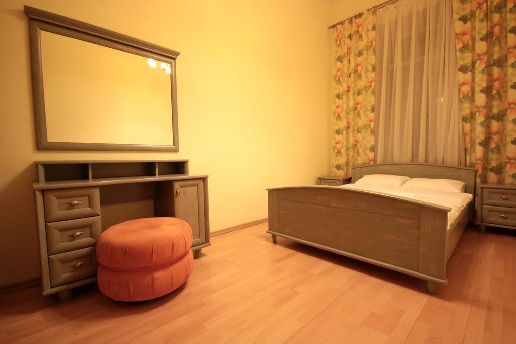 Inn Home Apartments In Kiev Center Zewnętrze zdjęcie