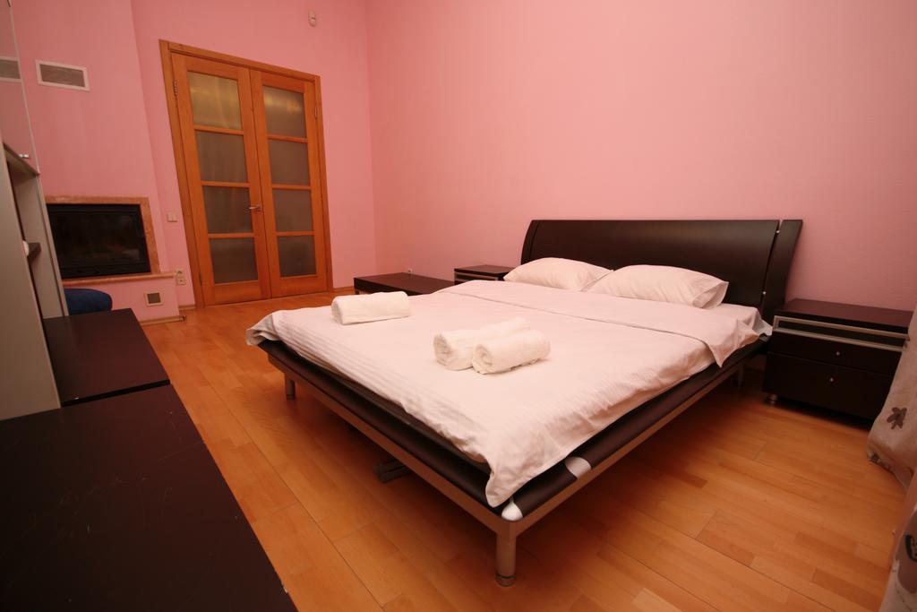 Inn Home Apartments In Kiev Center Zewnętrze zdjęcie