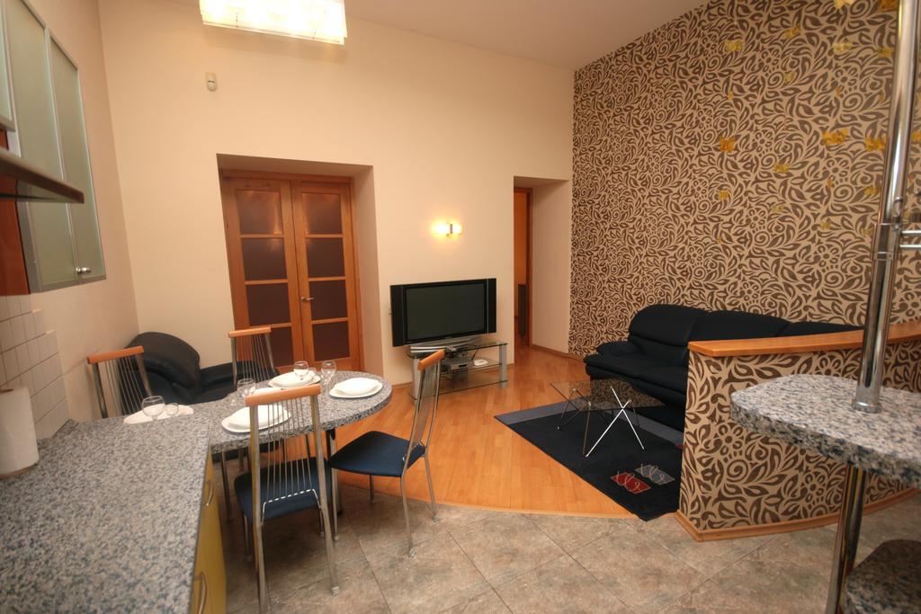 Inn Home Apartments In Kiev Center Zewnętrze zdjęcie