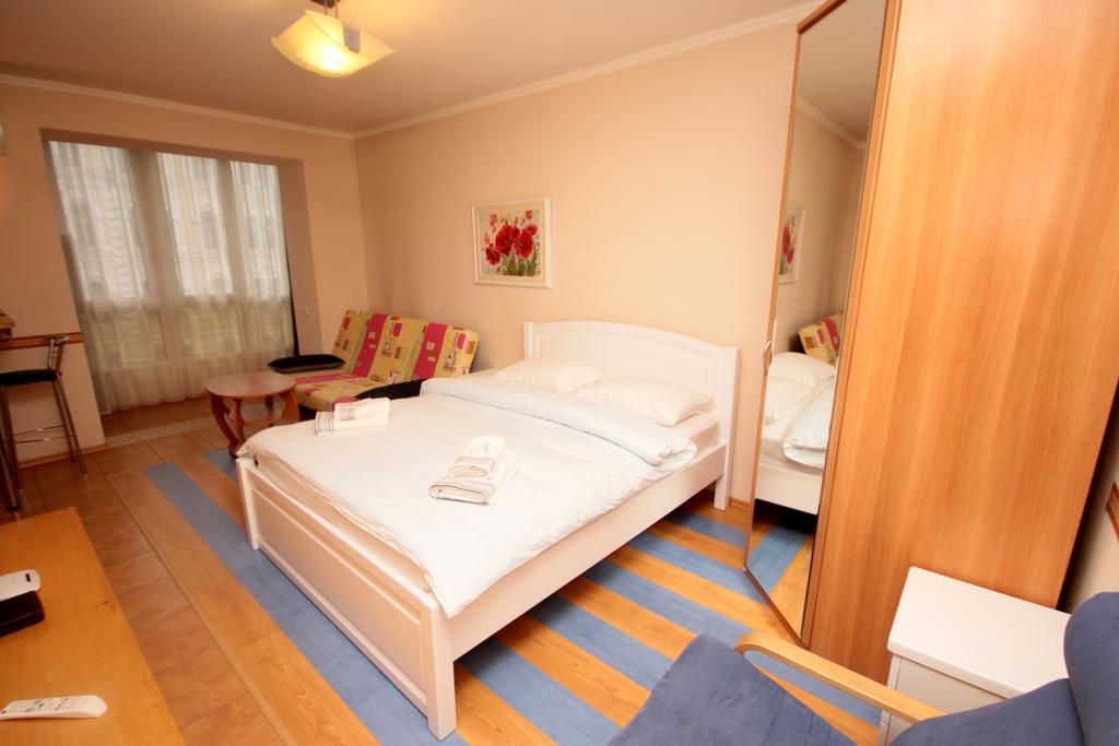 Inn Home Apartments In Kiev Center Zewnętrze zdjęcie